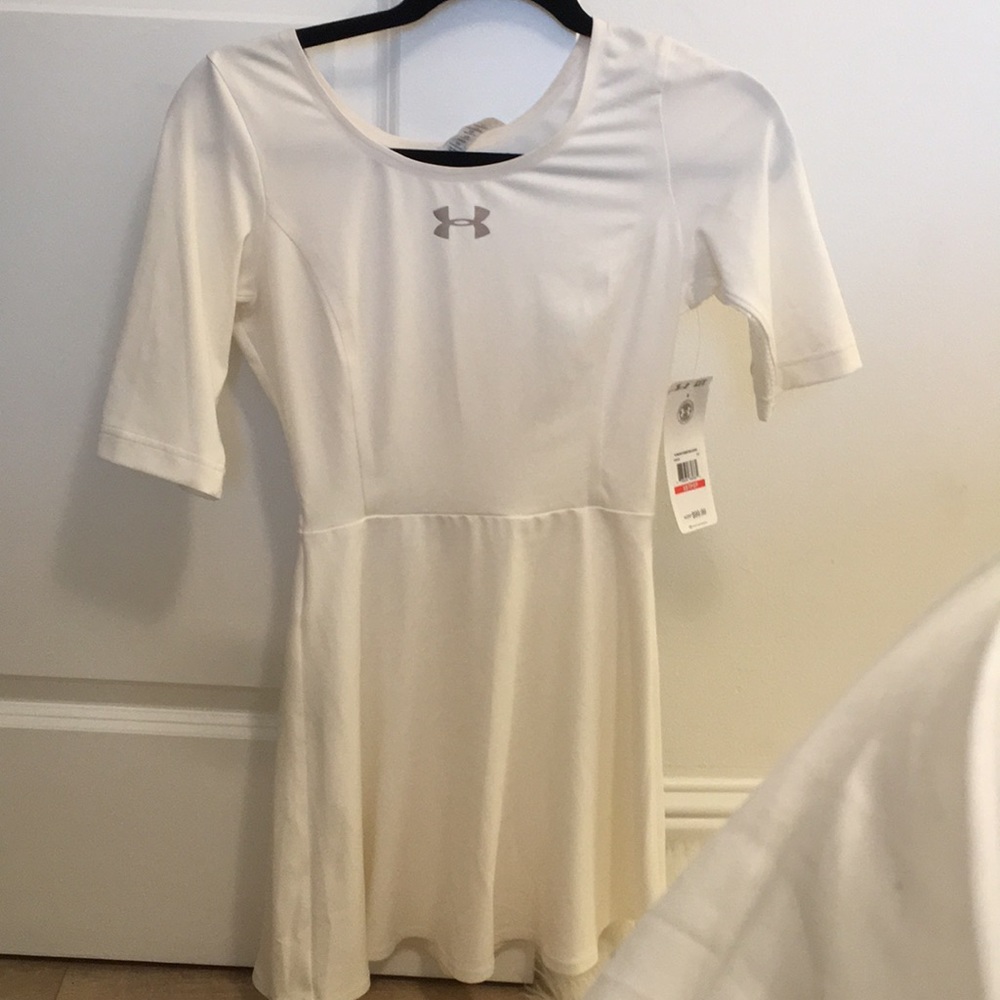 **NWT**UNDER ARMOUR WORKOUT ATTIRE
